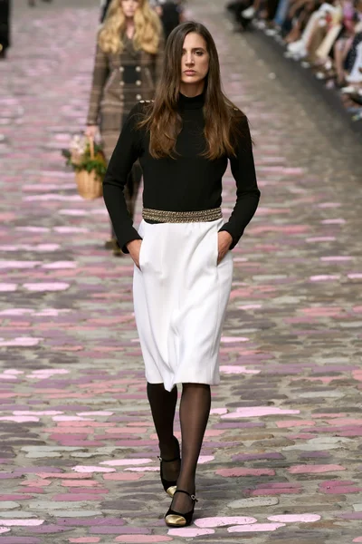 Look 38